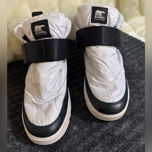 Sorel Black and White Women's Boots